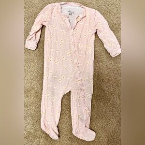Milkberry 6-9m Floral Bamboo Footie EUC